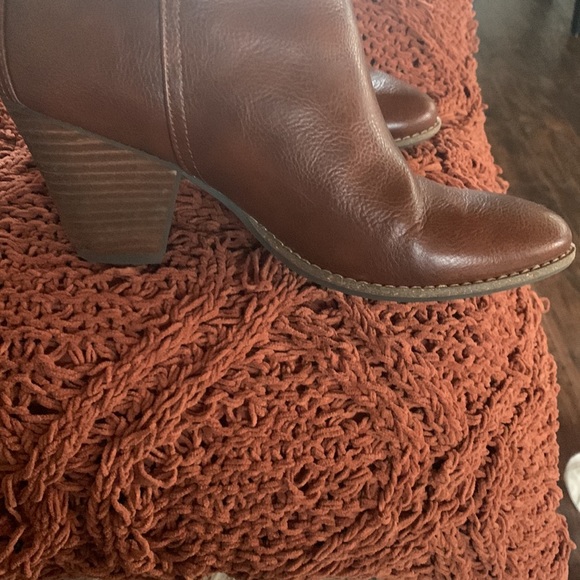 Women’s boot - Picture 3 of 11